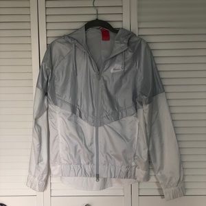 Nike windbreaker
